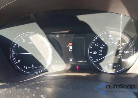 2015 Hyundai Genesis 3.8 z USA, uszkodzony, nr VIN KMHGN4JE8FU094546